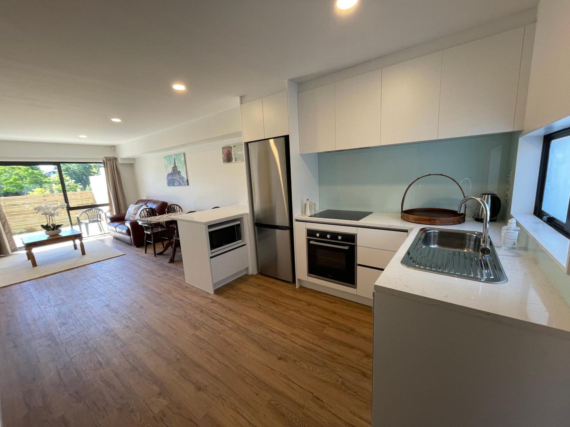 Modern Home By The Reserve Auckland Ngoại thất bức ảnh